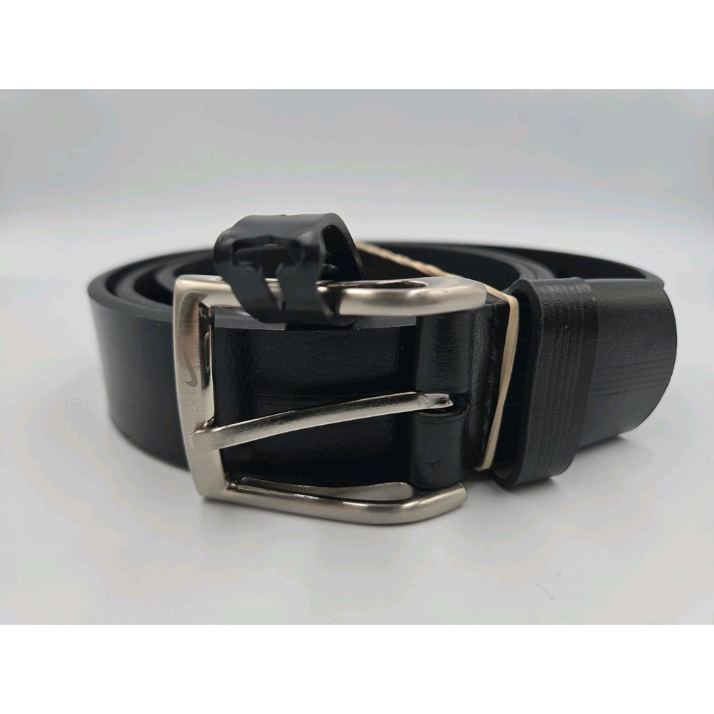 Nike Golf Faux Leather Black Belt 38 NWT Brush Silver Buckle Nike Embellishment